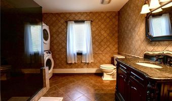 62 Summerdale Rd, Angola, NY 14006