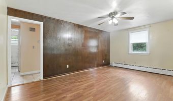 34 Gilbert Ave, Bloomfield, CT 06002