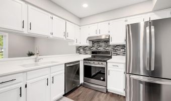 718 N Tamarac Blvd, Addison, IL 60101