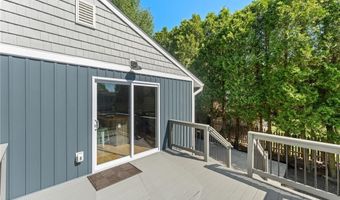 95 Capstan St, Jamestown, RI 02835