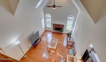 88 Vanderveer Dr, Basking Ridge, NJ 07920