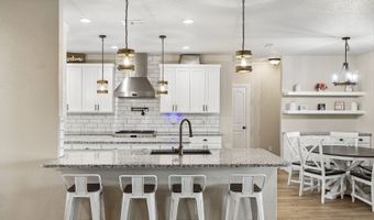 9691 Crow Ln, Adkins, TX 78101