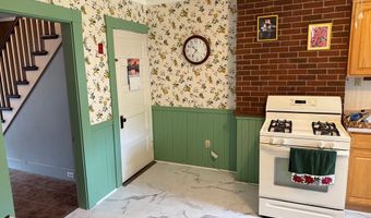 20-24 Church St, Barre, MA 01074