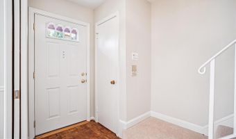 7492 COVENT WOOD Ct, Annandale, VA 22003