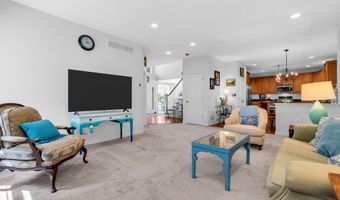 55 Sydney Ct, Atlantic Highlands, NJ 07716
