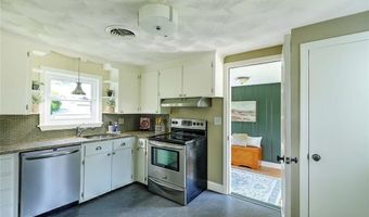 23 Robert Cir, Cranston, RI 02905