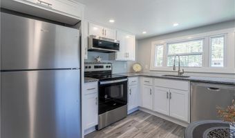 67 Linda Dr, Coventry, RI 02816