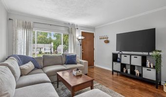 9541 Dulles Ct, Affton, MO 63123
