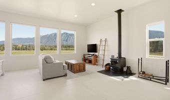 1770 Porthill Loop, Bonners Ferry, ID 83805