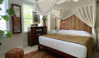 1320 PRINCESS St, Alexandria, VA 22314