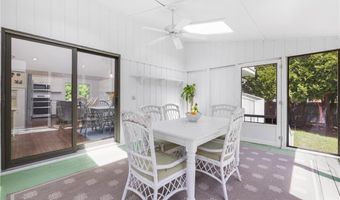 8 SCHOOL HOUSE Rd, Narragansett, RI 02882