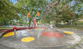 3118 17TH St N, Arlington, VA 22201