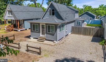 375 E BARNEGAT Ave, Bayville, NJ 08721