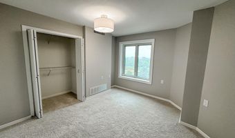 2200 Hamilton Dr 603, Ames, IA 50014