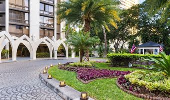300 Wai Nani Way II2411, Honolulu, HI 96815