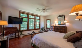 7 High St, Brandon, VT 05733