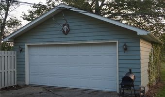 1037 Elk Dr, Ashtabula, OH 44004
