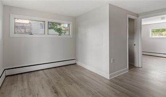 29 Cormier Rd, Lincoln, RI 02865