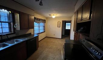 222 Pine Ln, Batesville, MS 38606