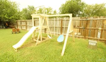 1608 N San Antonio St, Alton, TX 78573