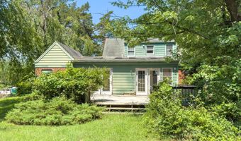 4113 PINERIDGE Dr, Annandale, VA 22003