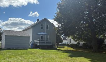 65 Maple Ave, Middletown, RI 02842