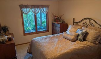 27800 Kent Ct, Chisago City, MN 55013