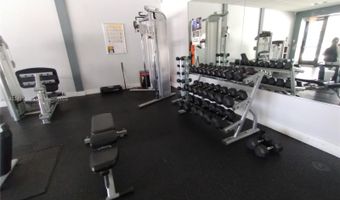 3625 N Country Club Dr 1004, Aventura, FL 33180