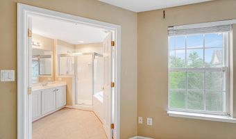 43191 RIDERS Sq, Broadlands, VA 20148