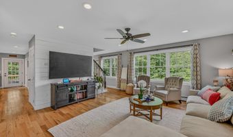 48 Meadow Ln, Campton, NH 03223