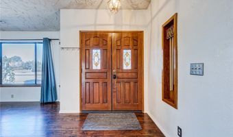 14076 Wawona Rd, Apple Valley, CA 92307