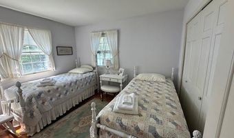 11 Tozier St, Belfast, ME 04915