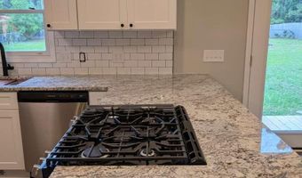 1406 Eastview Dr, Aberdeen, NC 28315