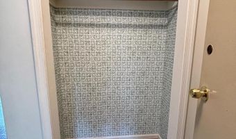 4901 AMERICANA Dr #202, Annandale, VA 22003