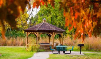 2200 Hamilton Dr 601, Ames, IA 50014