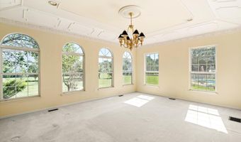 9 Denise Dr, Allentown, NJ 08501
