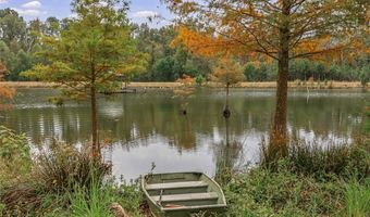 400 Crouch Rd, Benton, LA 71006