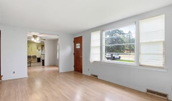 42177 N Lake Ave, Antioch, IL 60002