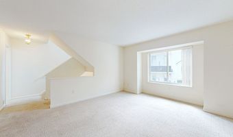68 Virginia Ave 14, Danbury, CT 06810