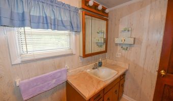 350 Fairfield St, Calhoun Falls, SC 29628