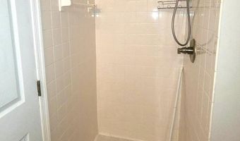 2037 GLEBE Rd, Arlington, VA 22204