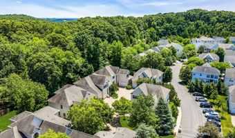 55 Sydney Ct, Atlantic Highlands, NJ 07716