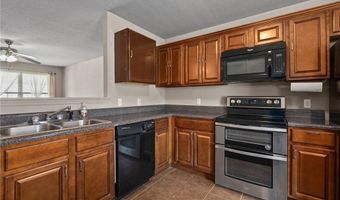 221 Regency Dr, Barling, AR 72923