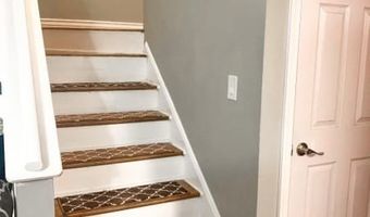 25 Stevens Ct, Bedminster, NJ 07921