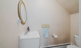 71 Reservoir Ave, Andover, NJ 07801