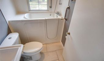 300 Brentwood Blvd, Alton, IL 62002