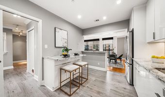 1016 WAYNE St 1007, Arlington, VA 22204