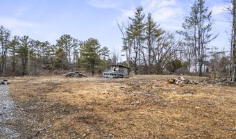 122 Pierce Dr, Augusta, ME 04330