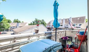 136 Pembroke Rd 6-52, Danbury, CT 06811