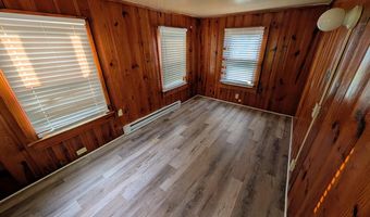 15 E 4TH St, Blades, DE 19973